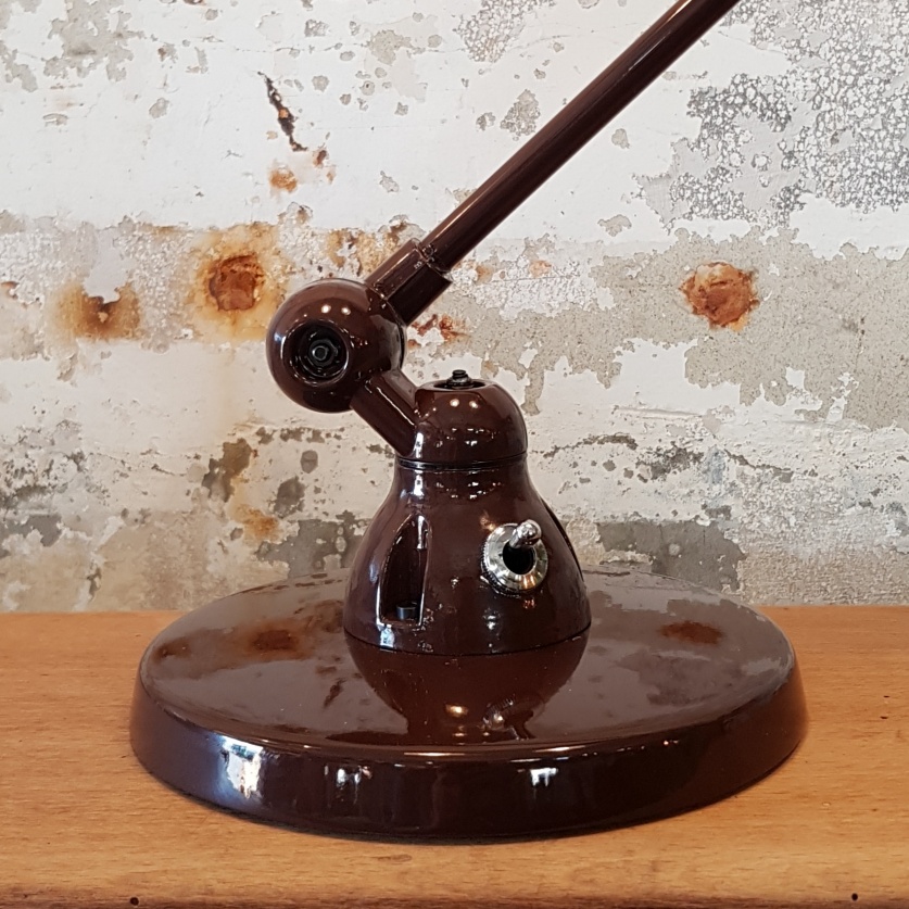 Jieldé-Signal-SI400-Desk-Lamp-–Chocolate-1