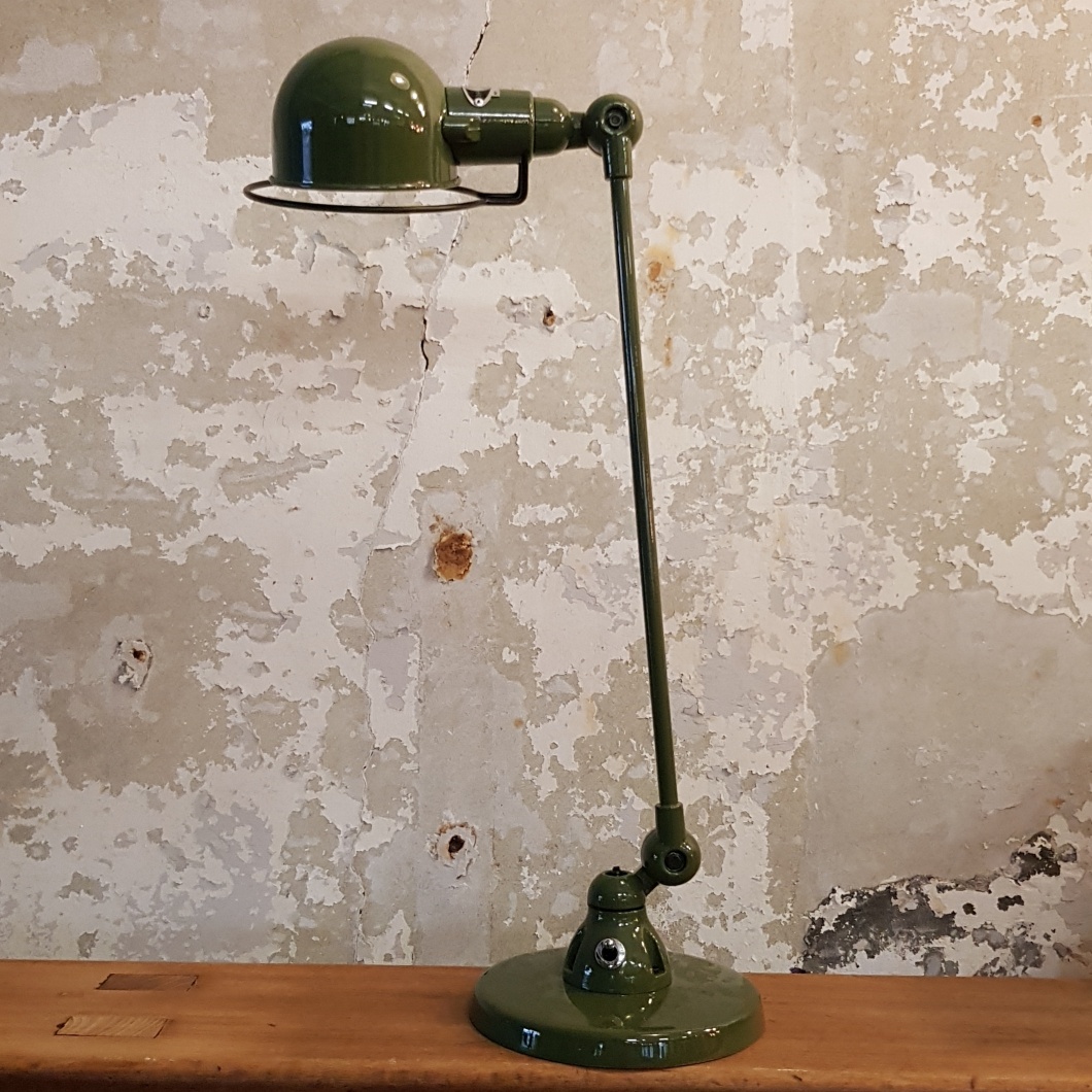 Signal-SI400-Desk-Lamp-–Olive-Green-5