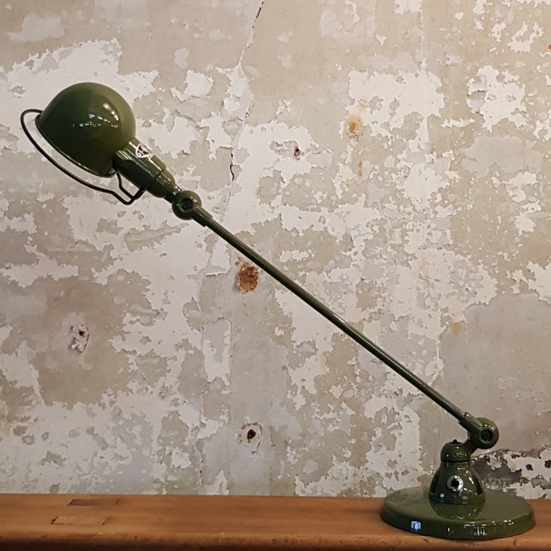Signal-SI400-Desk-Lamp-–Olive-Green-6