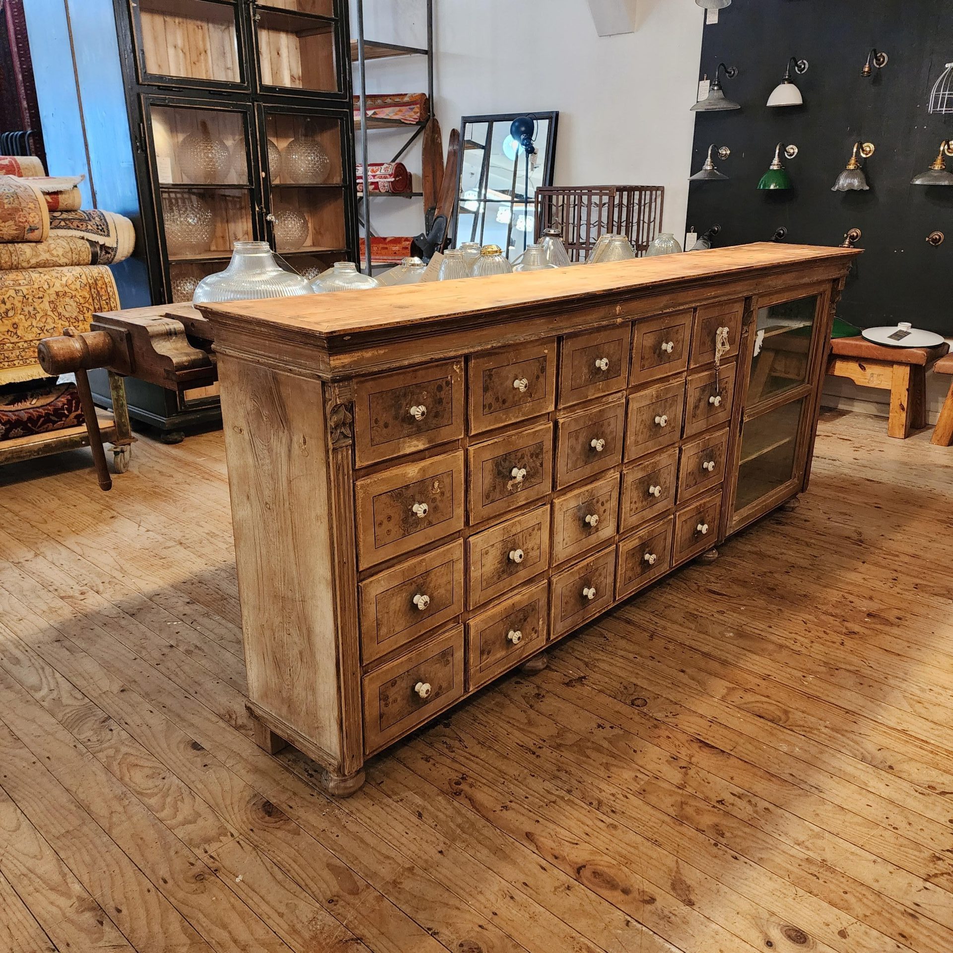 wooden drawer unit2