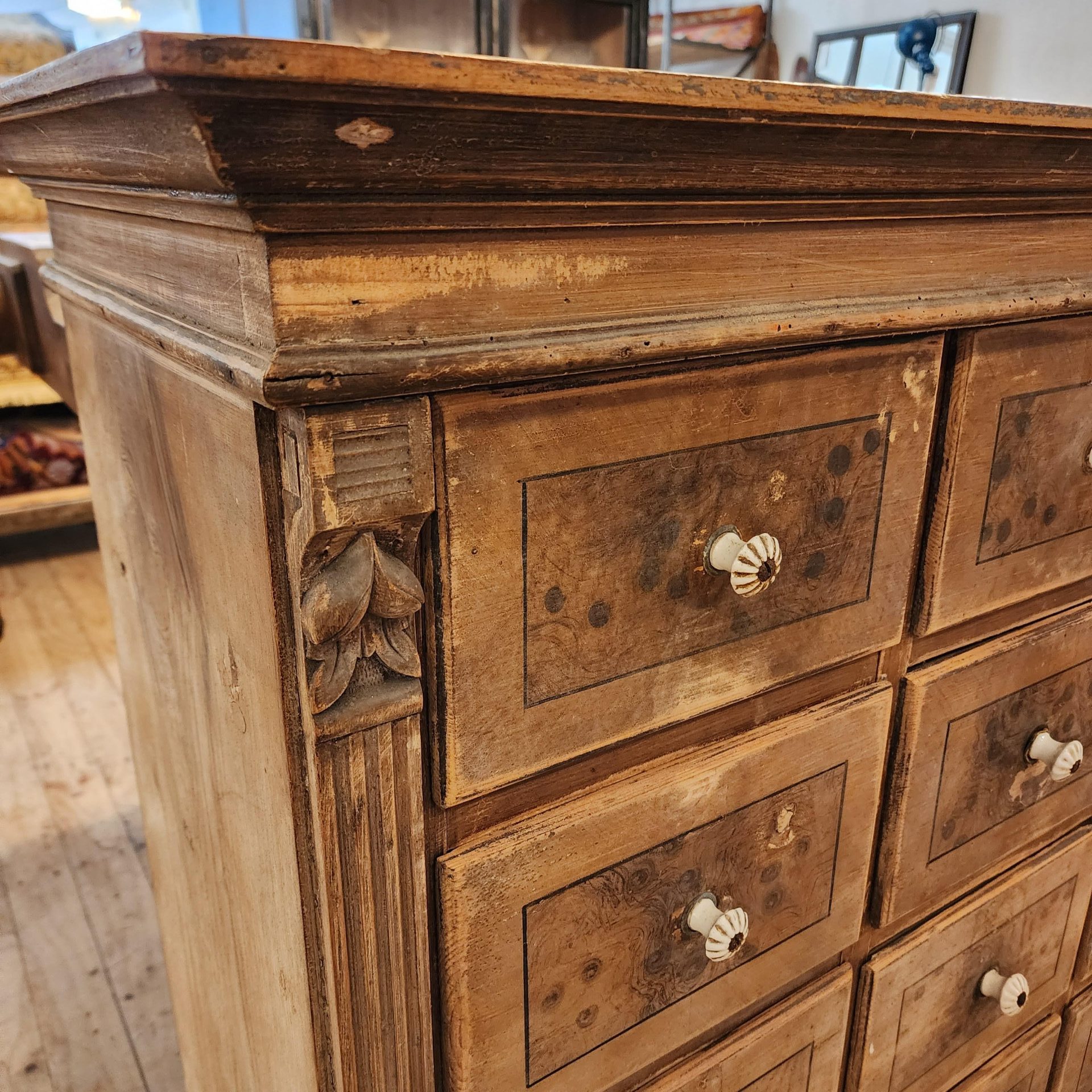 wooden drawer unit4